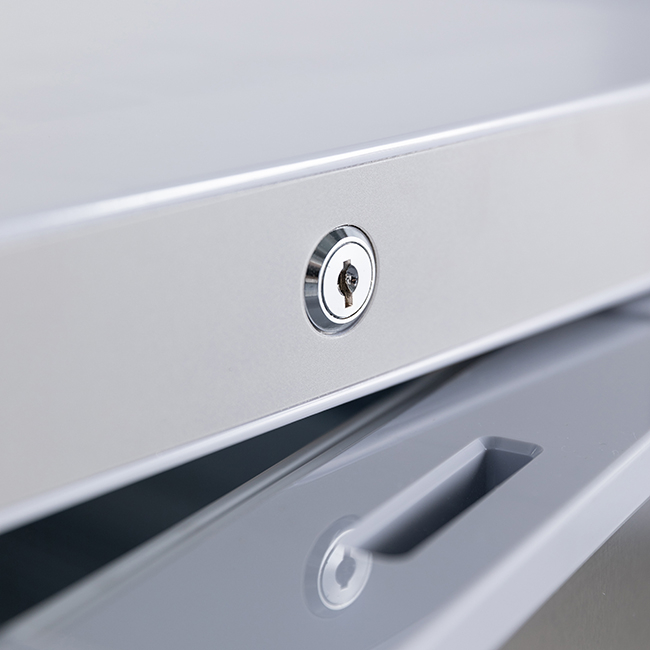 Energy-Efficient R600a Commercial Upright Chiller with Digital Temperature Control