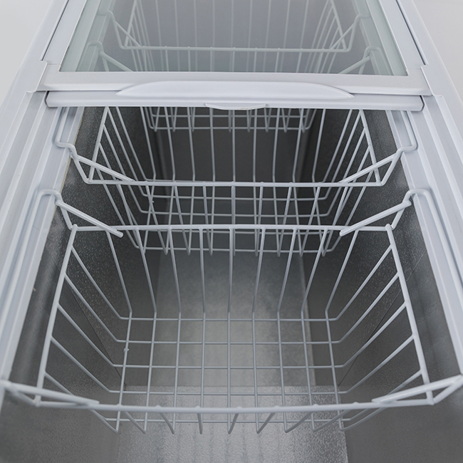 Commercial Freezer with Lockable Glass Lid