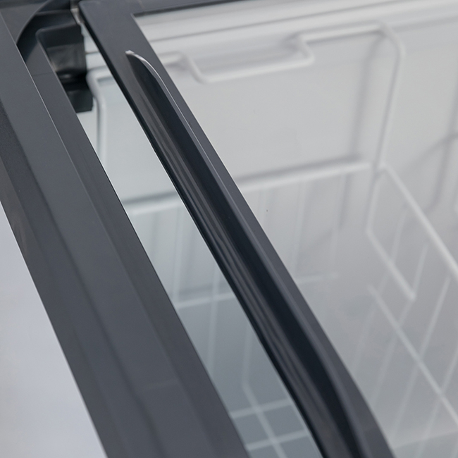 Curved Sliding Glass Lid Chest Freezer Commercial Display