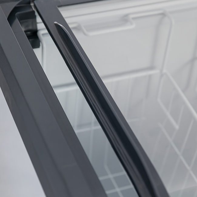 Curved Sliding Glass Lid Chest Freezer Commercial Display