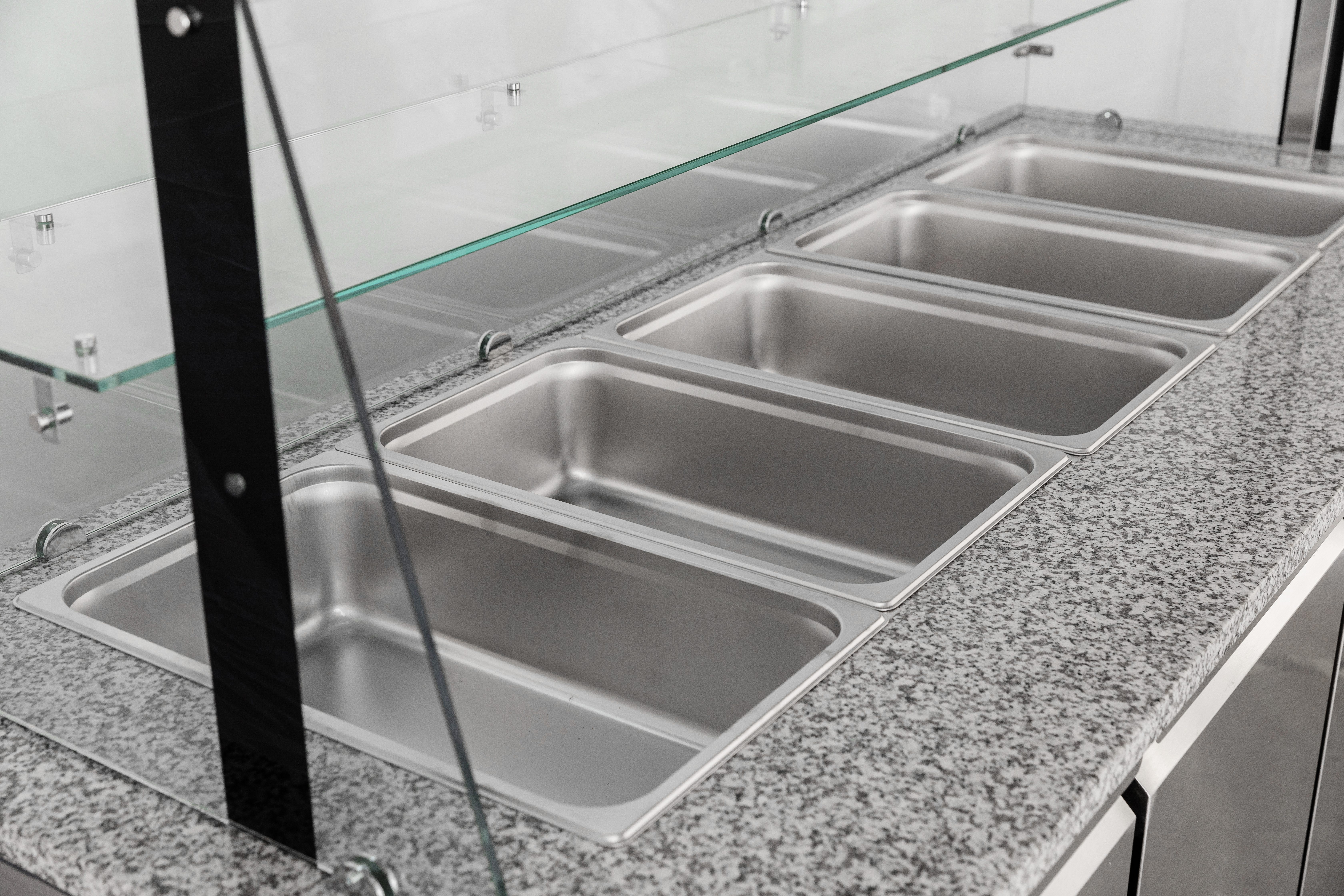 Energy-Efficient Marble Worktop Line Preparation Table for Easy Cleaning